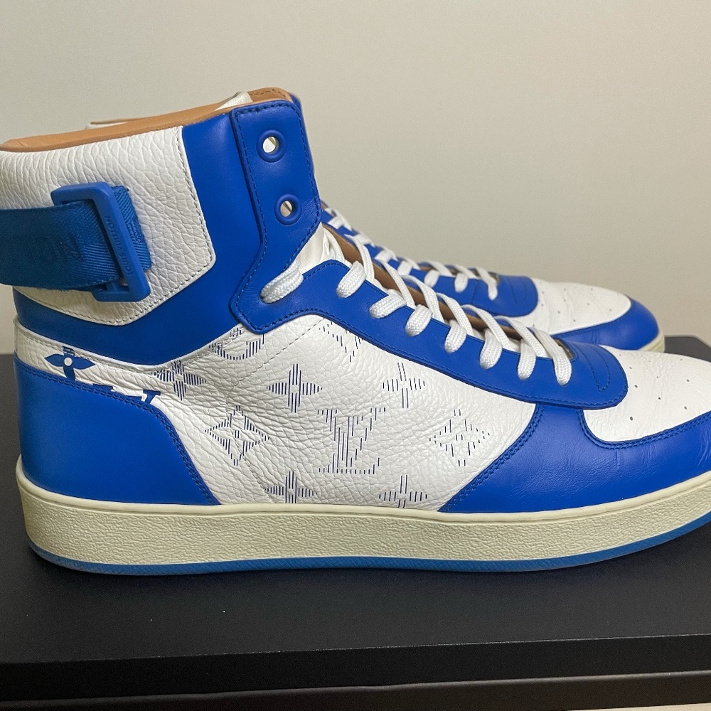 Louis Vuitton Rivoli Sneaker Boot. White and Blue. Size 9 1/2